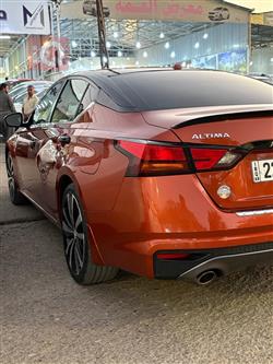 نیسان ئەلتیما